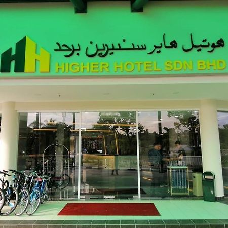 Higher Hotel Μπαντάρ Σερί Μπεγκαβάν Εξωτερικό φωτογραφία